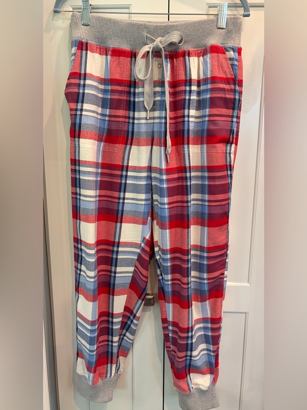 aerie Flannel Pajama Jogger, red/blue/white plaid, Size Small
